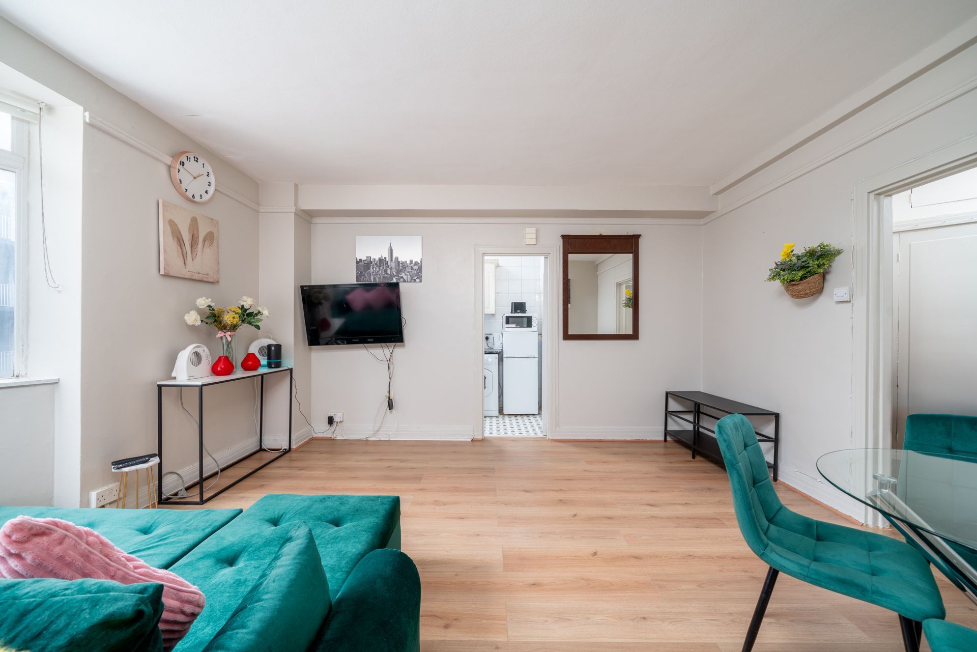 Beautiful 1 bed on Edgware Road - Photos 7 of 13
