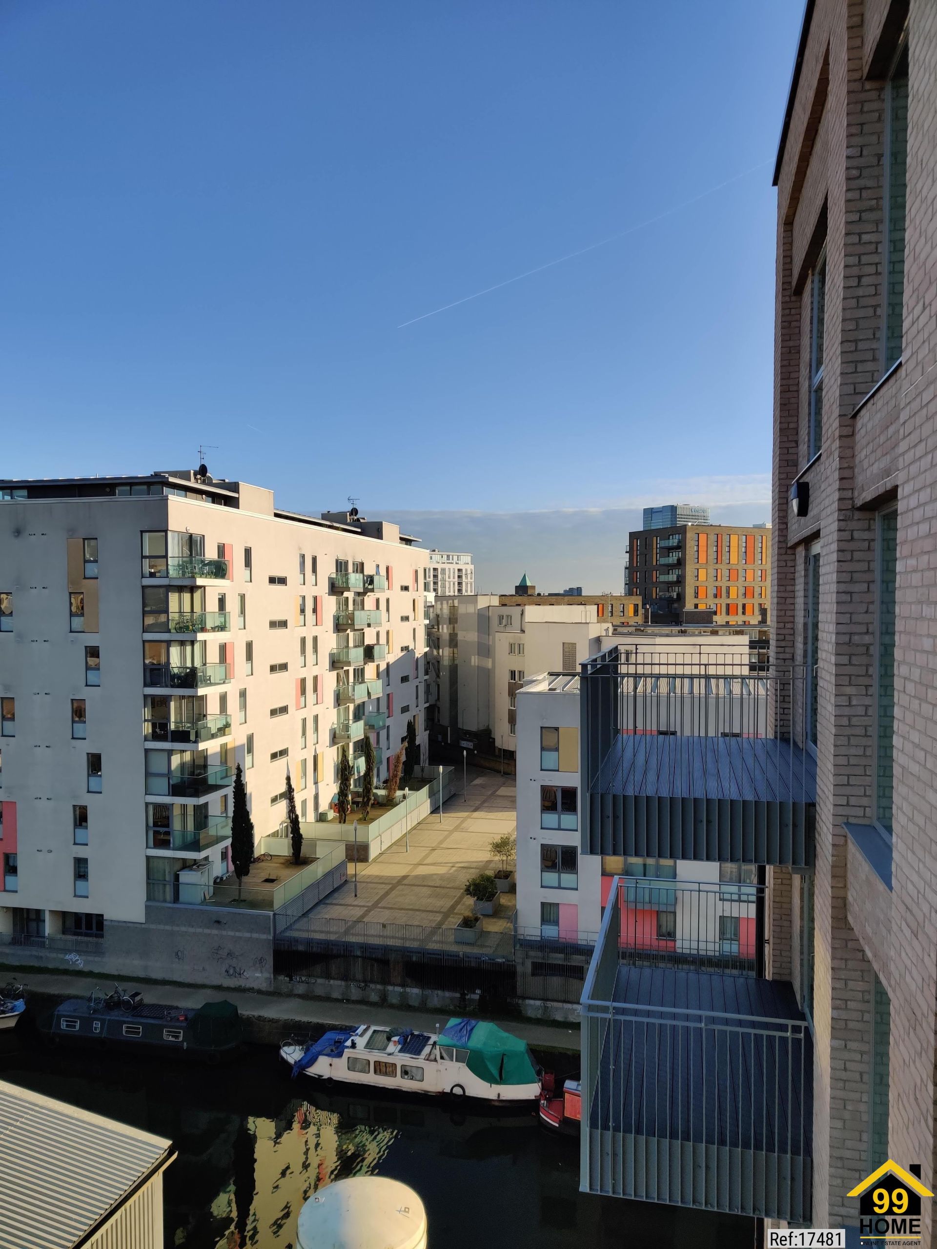 Canal-view one-bedroom flat, Explorers Wharf, E14 - Photos 6 of 9