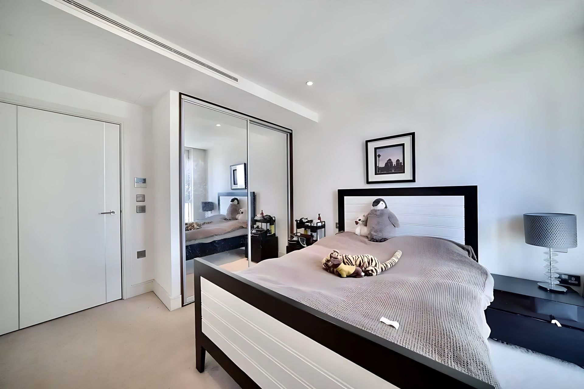 1 Bed Furnished Flat to Rent | Alie Street E1 - Photos 9 of 12