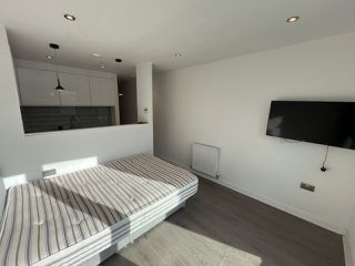 1-Bedroom Investment Apartment in Sheffield – £40,000 - Photos 3 of 7