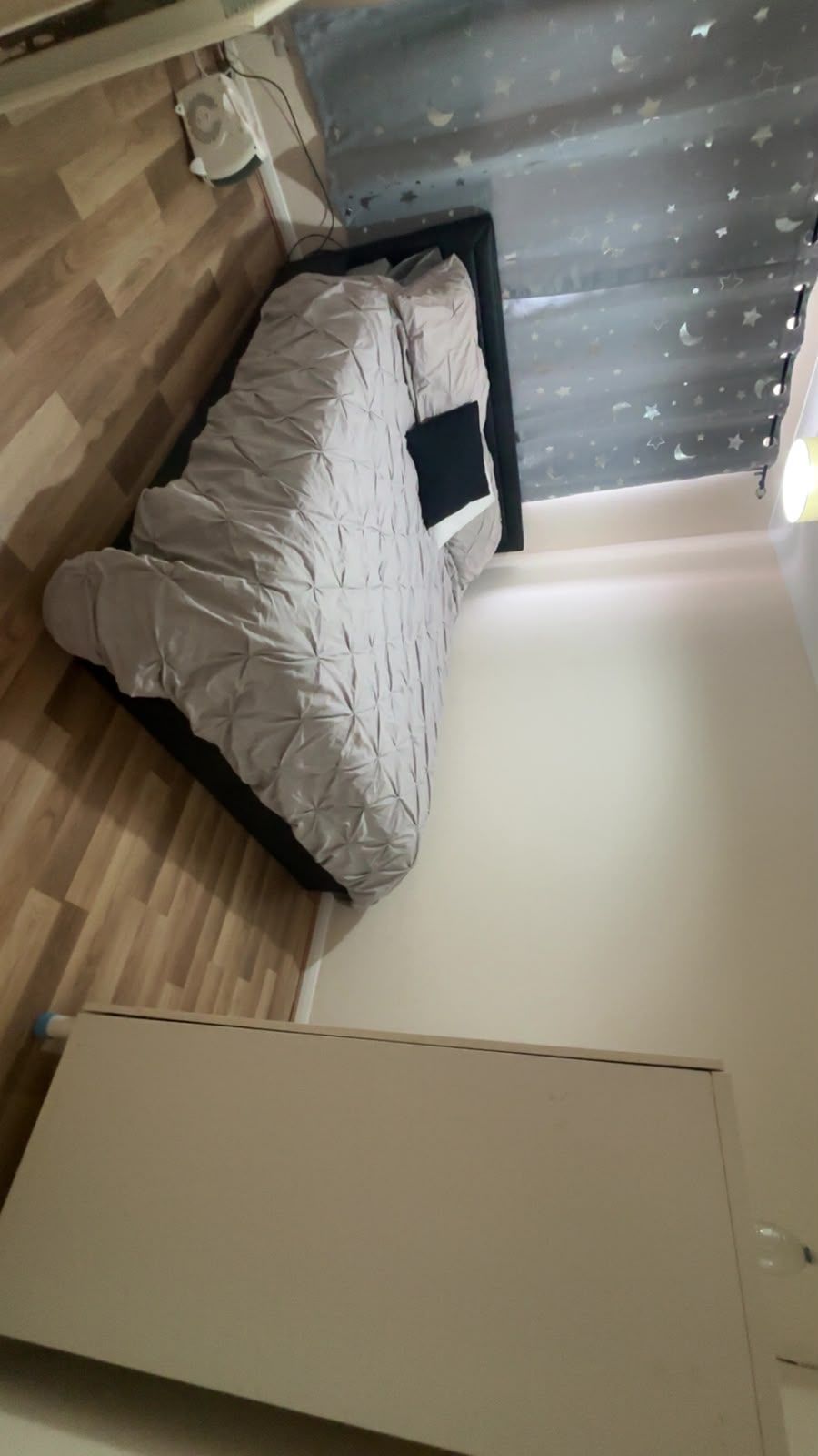 A spacious one double is available for rent in a 3-bedroom house - Photos 1 of 4