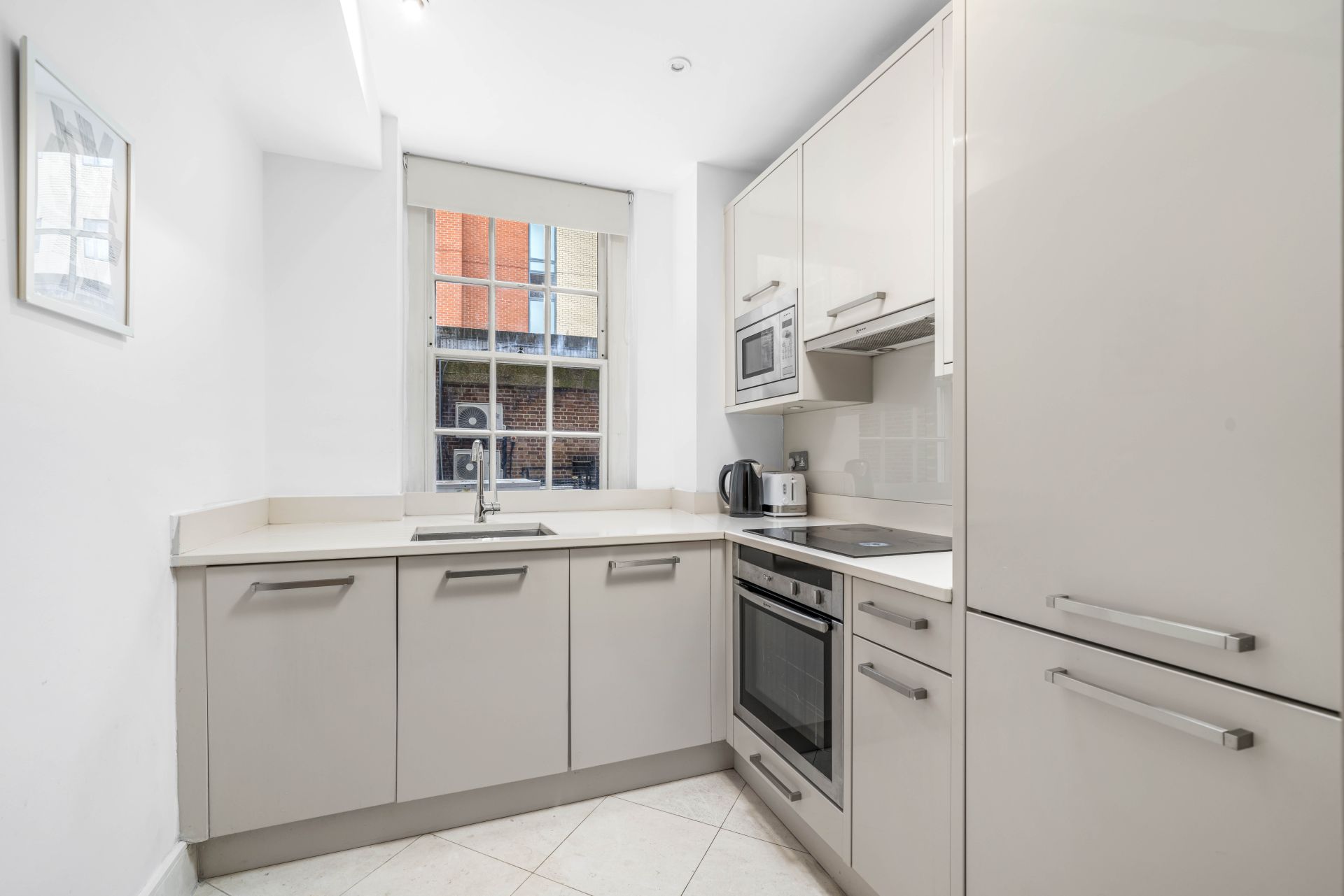 Beautiful 1 bed on Edgware Road - Photos 11 of 16