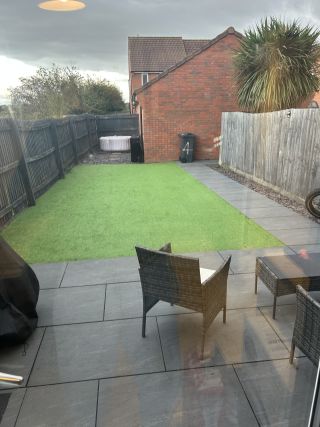 Big 3 bed house with garden and garage - Photos 4 of 12