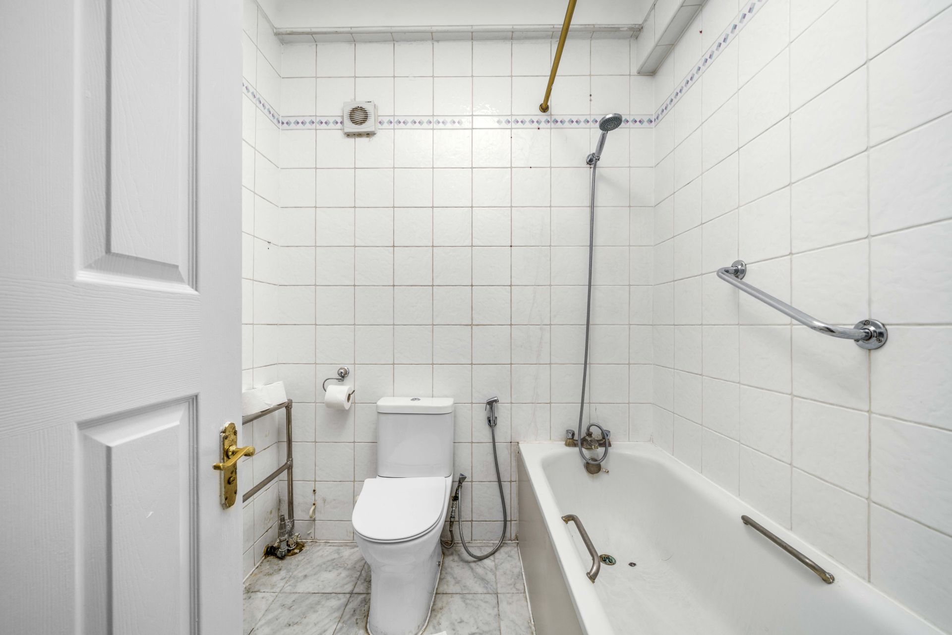 Beautiful 1 bed on Edgware Road - Photos 2 of 15