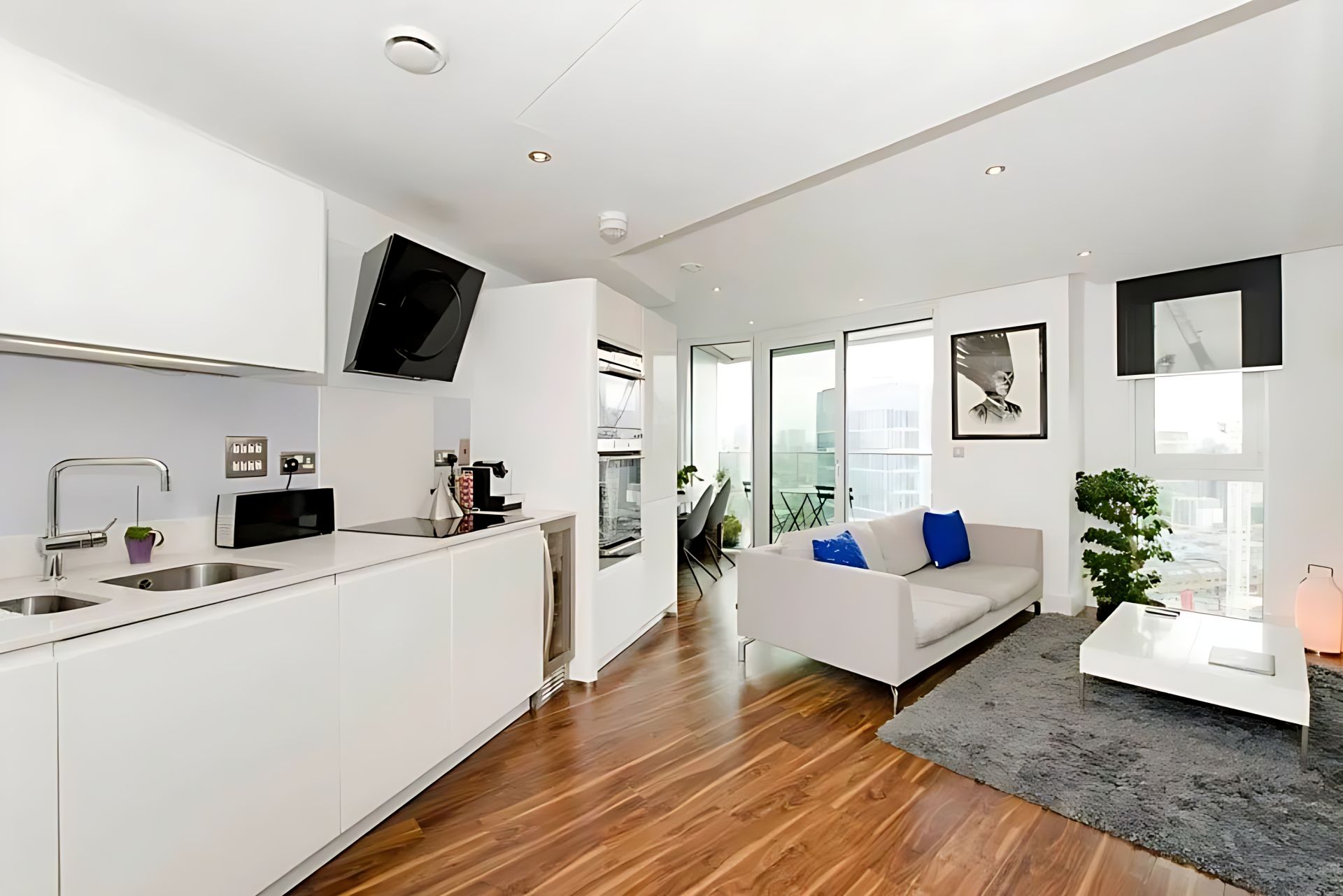 1 Bed Furnished Flat to Rent | Alie Street E1 - Photos 4 of 12