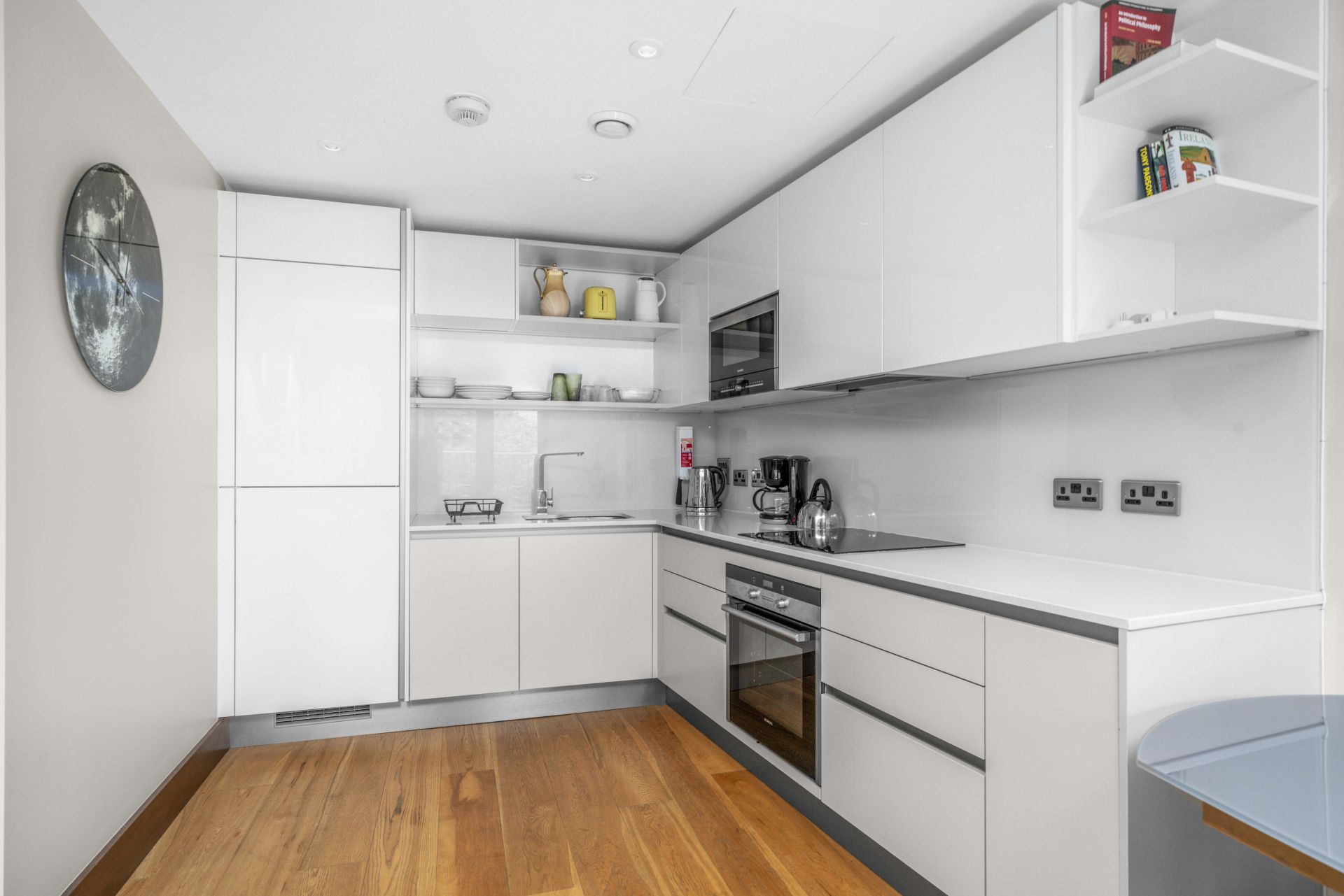 Beautiful 1 bed near Kings College University - Photos 7 of 14