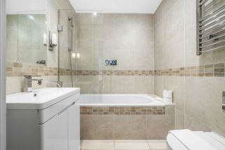 Beautiful 1 bed on Edgware Road - Photos 4 of 16