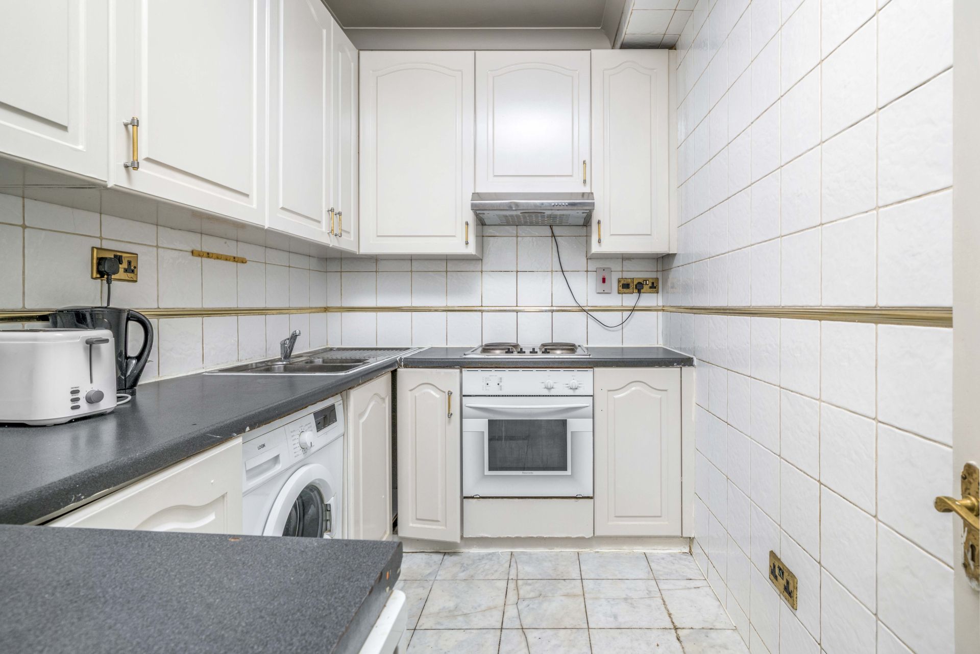 Beautiful 1 bed on Edgware Road - Photos 5 of 15