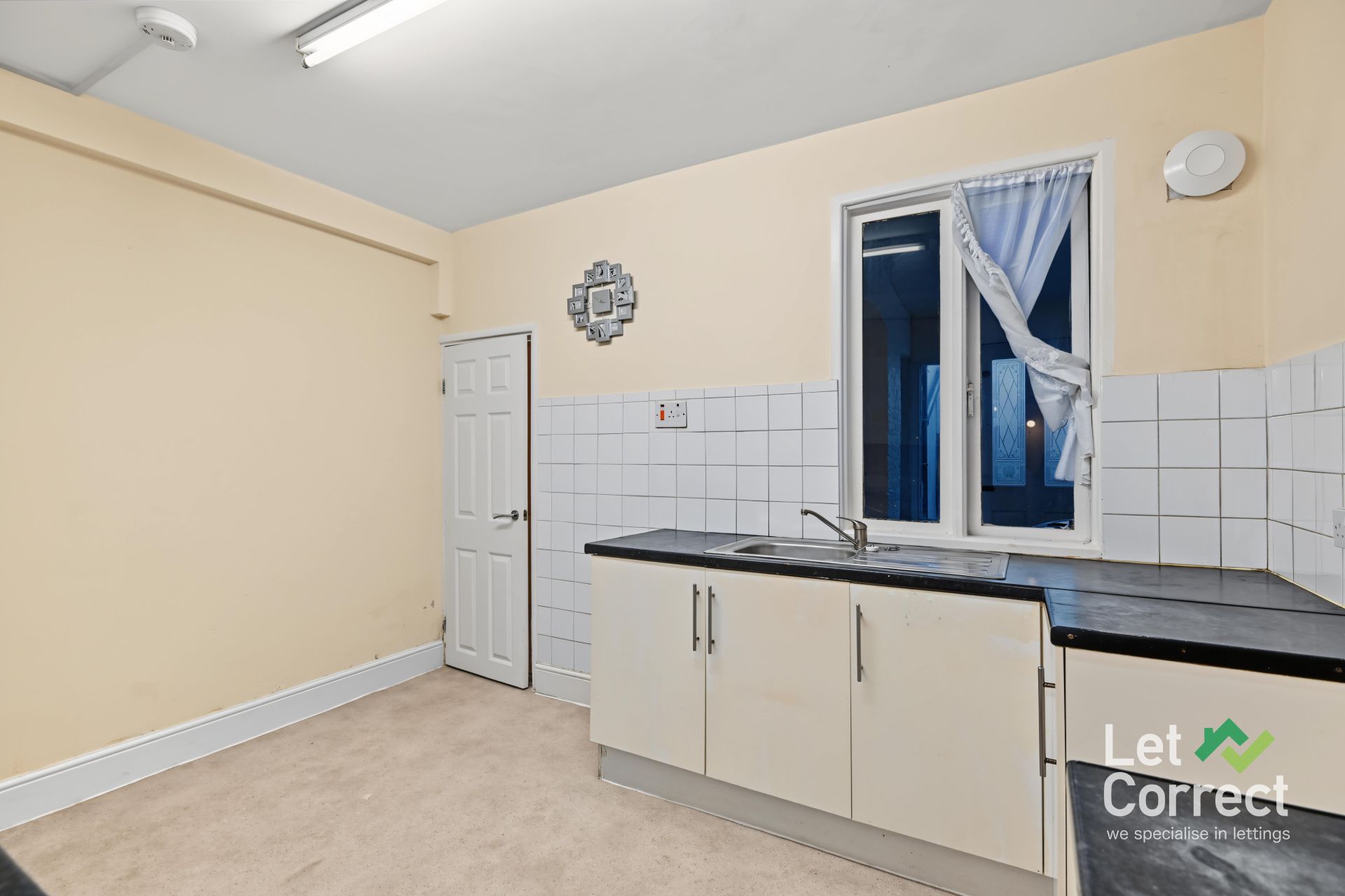Three-Bedroom House to Rent – Thorold Road, Chatham – £1,400 PCM - Photos 9 of 9