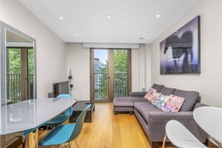 Beautiful 1 bed near Kings College University - Photos 13 of 14