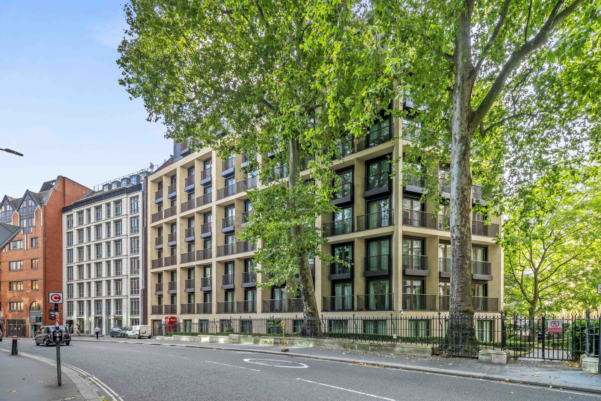 Beautiful 1 bed near Kings College University - Photos 14 of 14