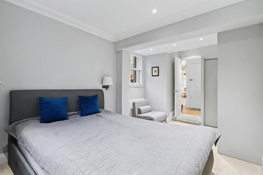 Apartment in 33 Westbourne GardensLondon W2 5PU - Photos 6 of 8