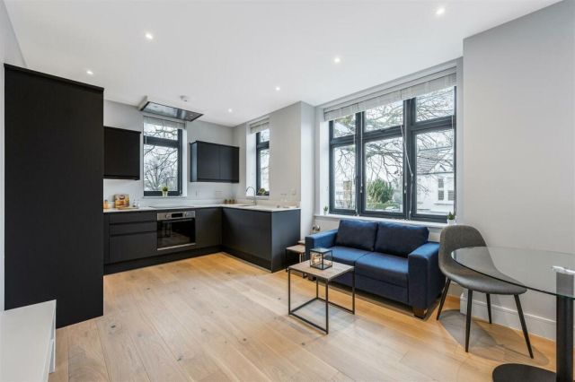 ONE BEDROOM CLOSE TO BARKING STATION