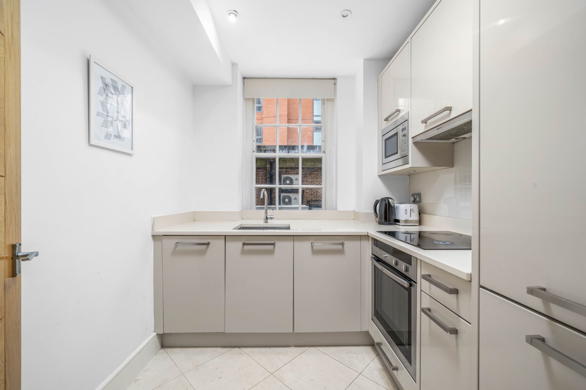 Beautiful 1 bed on Edgware Road - Photos 10 of 16