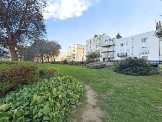 BRIGHTON BARGAIN: Charming Seaside Apartment in City Centre - Photos 8 of 10