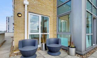 Oyster Wharf, SW11 - Photos 1 of 8