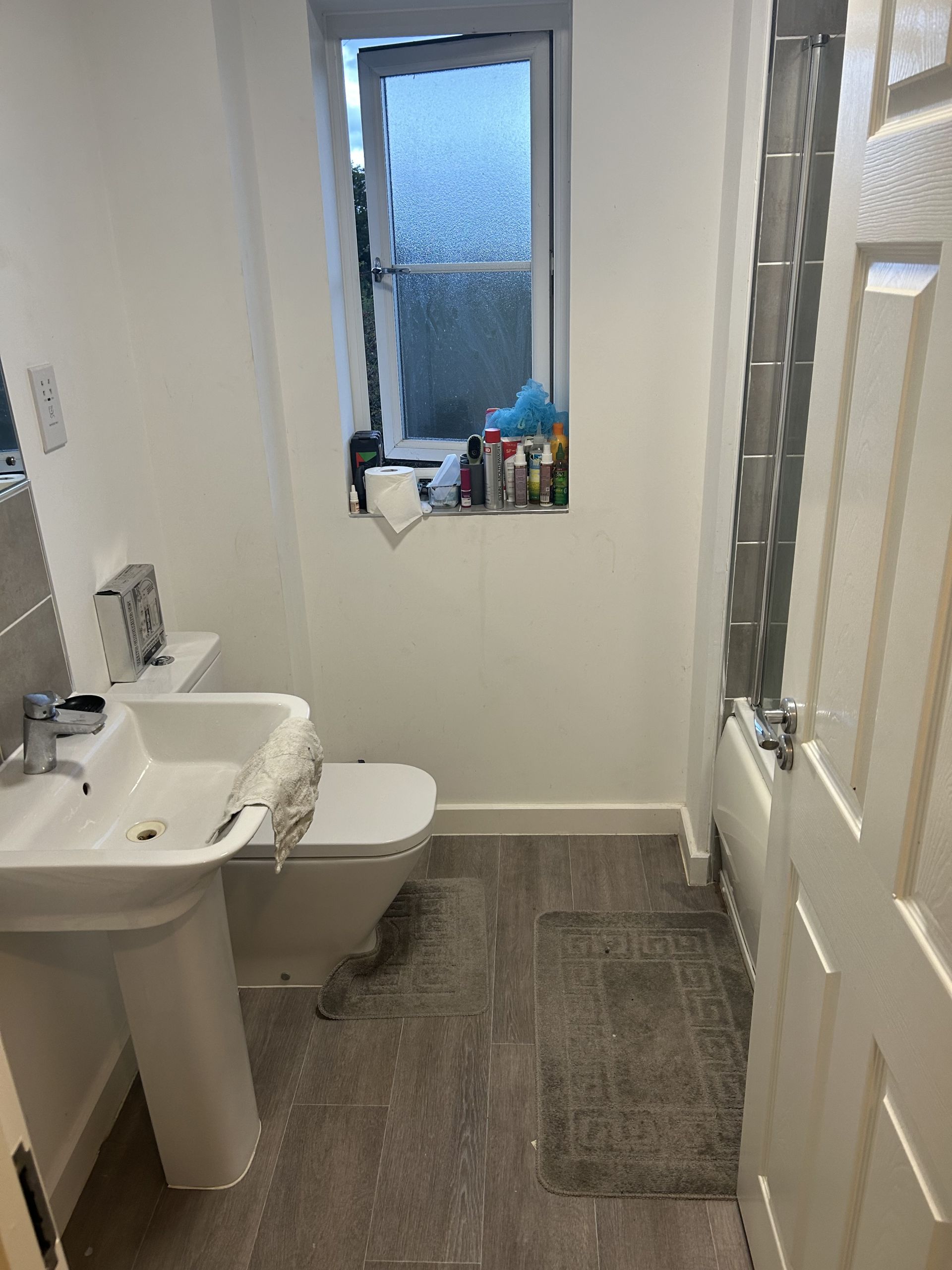 Big 3 bed house with garden and garage - Photos 5 of 12