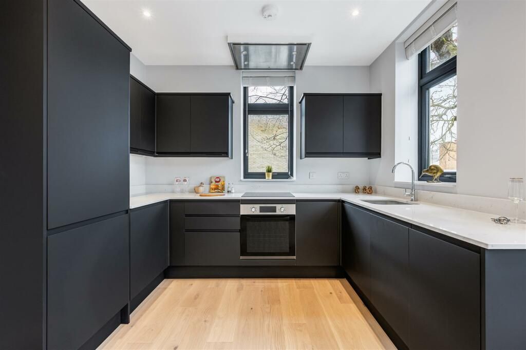 ONE BEDROOM CLOSE TO BARKING STATION - Photos 4 of 7