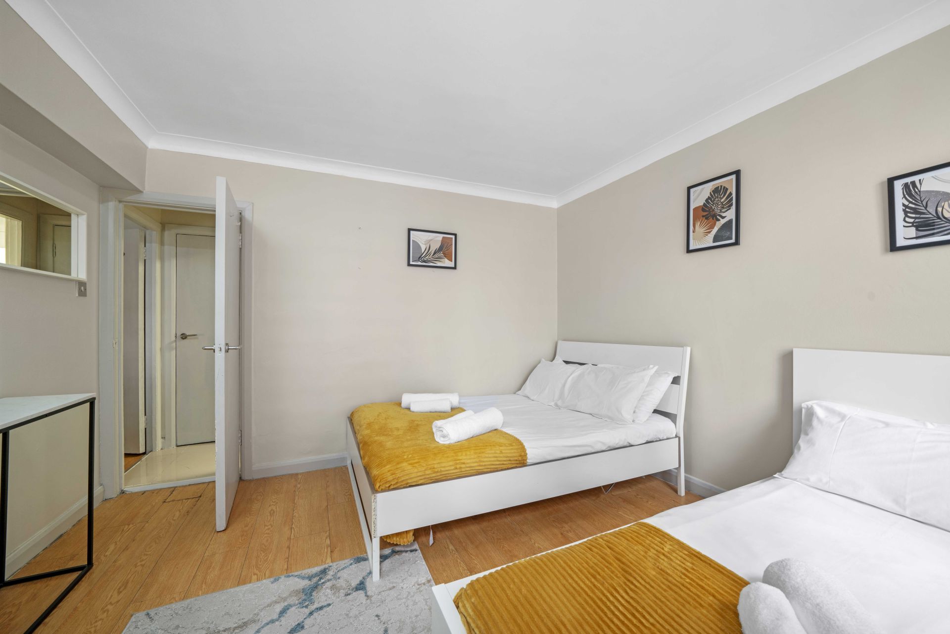 Beautiful 1 bed on Edgware Road - Photos 10 of 13