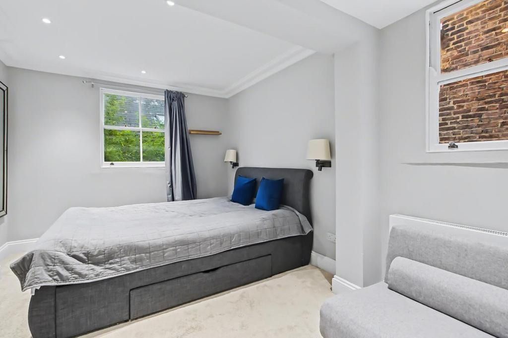 Apartment in 33 Westbourne GardensLondon W2 5PU - Photos 7 of 8