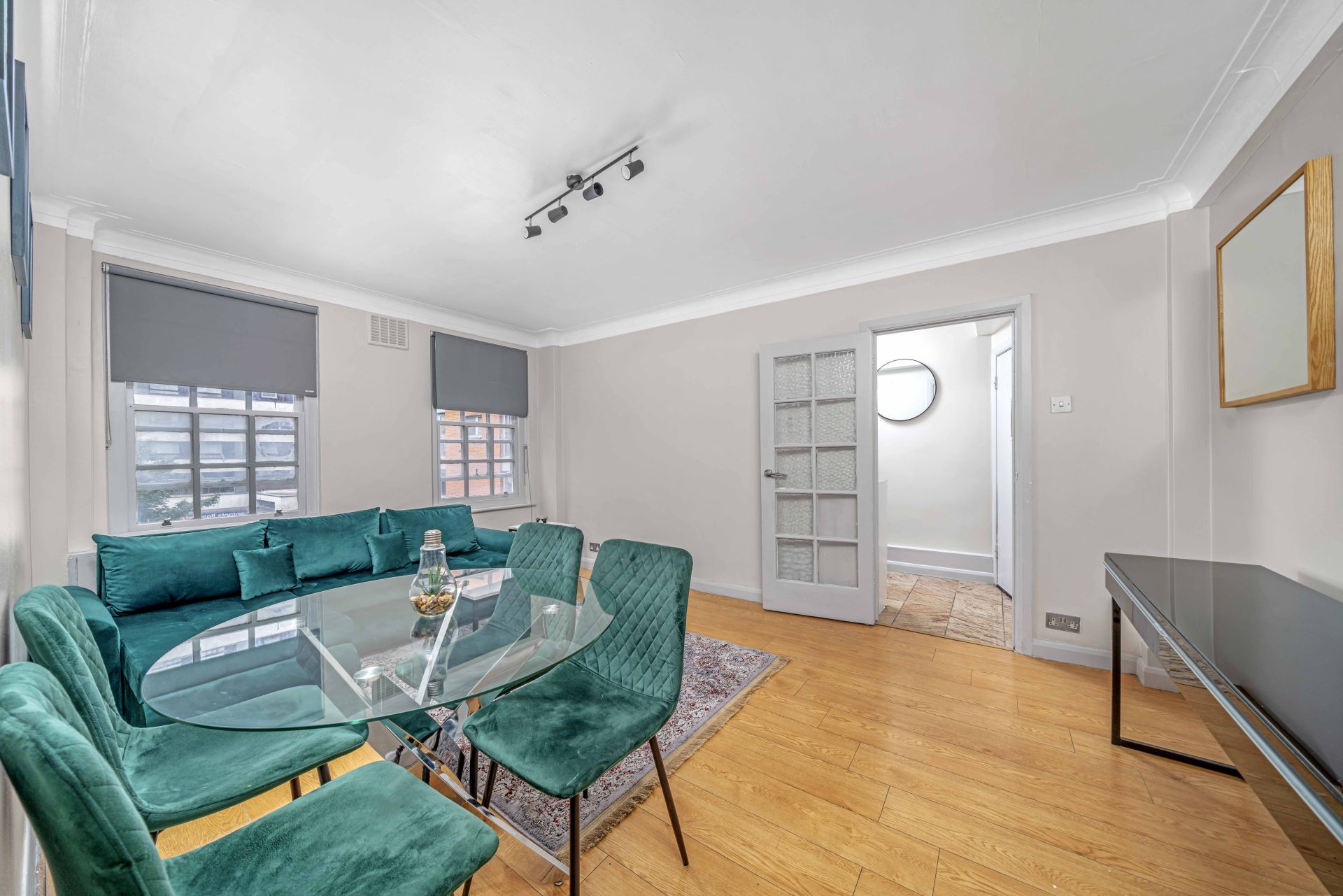 Beautiful 1 bed on Edgware Road - Photos 3 of 13