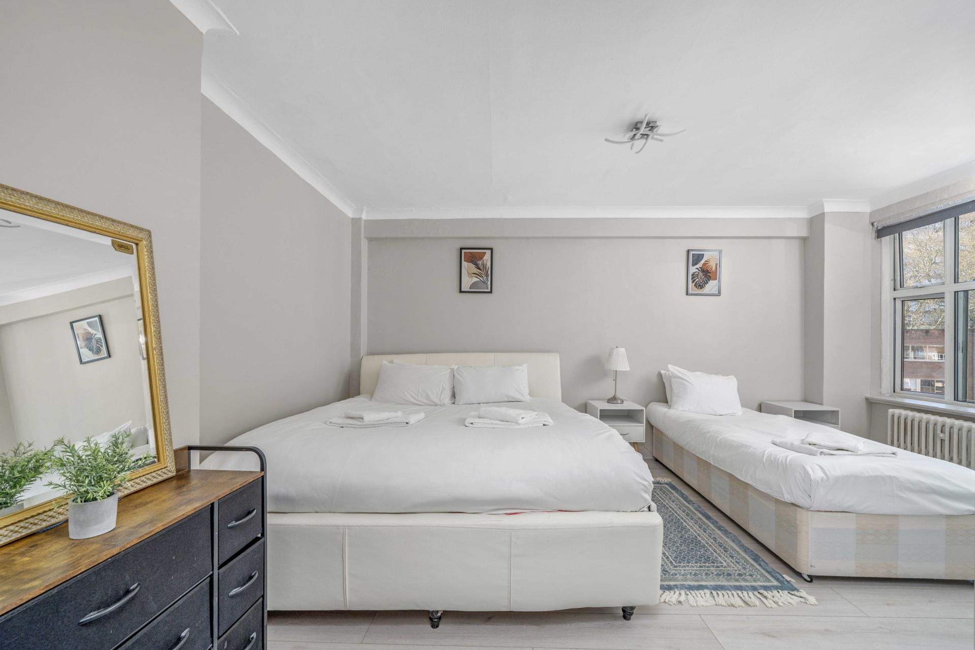 Beautiful 2 bed on Edgware Road - Photos 1 of 16