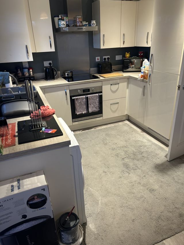 Big 3 bed house with garden and garage